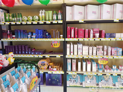 自主創(chuàng)業(yè)還是加盟連鎖 化妝品零售店開(kāi)店模式深度解析